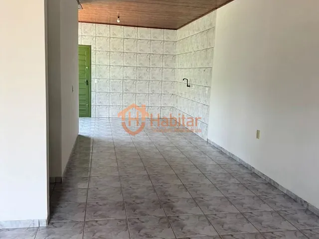 Casa com 450m² 2 quartos e 1 banheiro, para alugar, no bairro Centro Sul em Sorriso