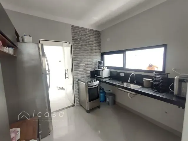 Casa com 266m² 3 quartos e 2 banheiros, à venda, no bairro Reserva do Vale em Caçapava