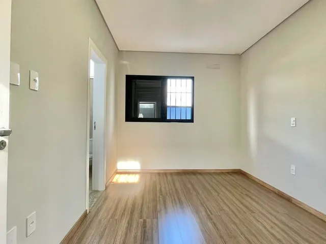 Casa com 340m² 3 quartos e 4 banheiros, à venda, no bairro Jardim Recanto das Águas em Nova Odessa