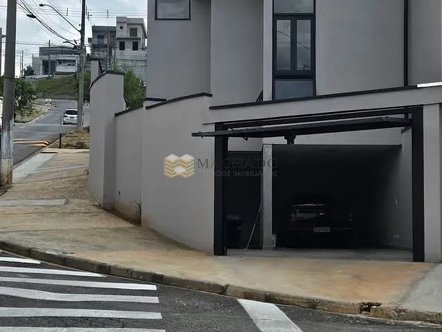 Casa 3 quartos e 4 banheiros, à venda, no bairro Portais (Polvilho) em Cajamar