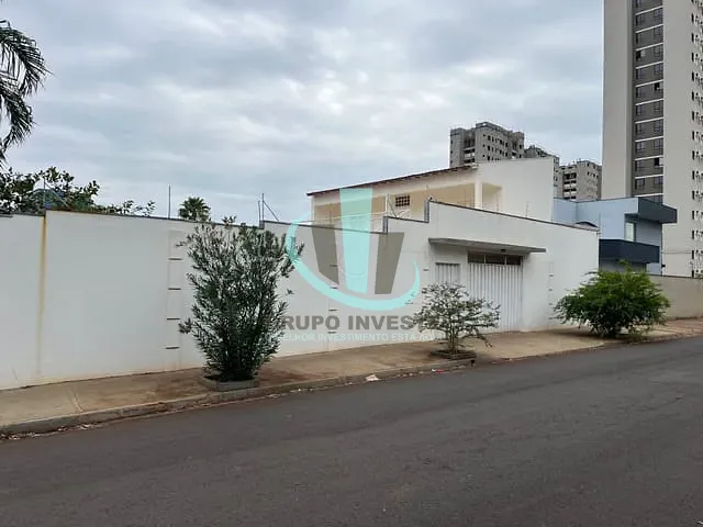 Casa com 301m² 2 quartos e 2 banheiros, à venda, no bairro RESIDENCIAL CAMBUY em ARARAQUARA