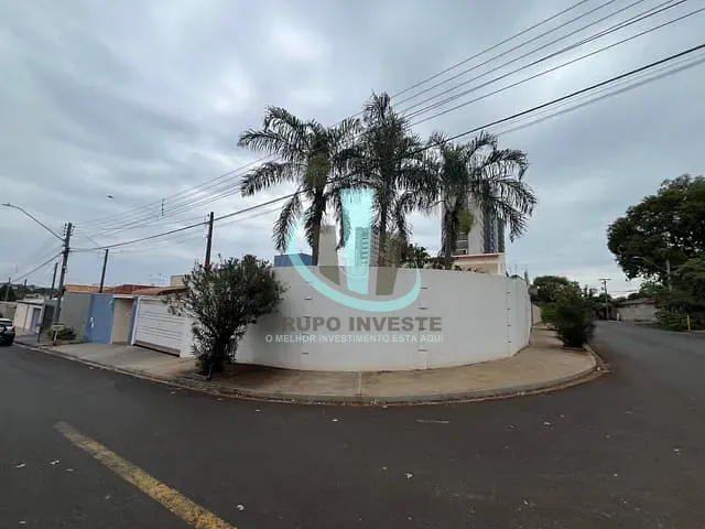 Casa com 301m² 2 quartos e 2 banheiros, à venda, no bairro RESIDENCIAL CAMBUY em ARARAQUARA