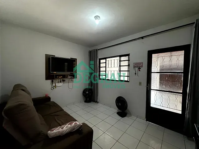 Casa 2 quartos e 2 banheiros, à venda, no bairro Parque Vista Alegre em Itapeva