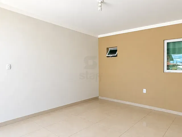 Casa 3 quartos e 3 banheiros, à venda, no bairro General Dutra em Paulo Afonso