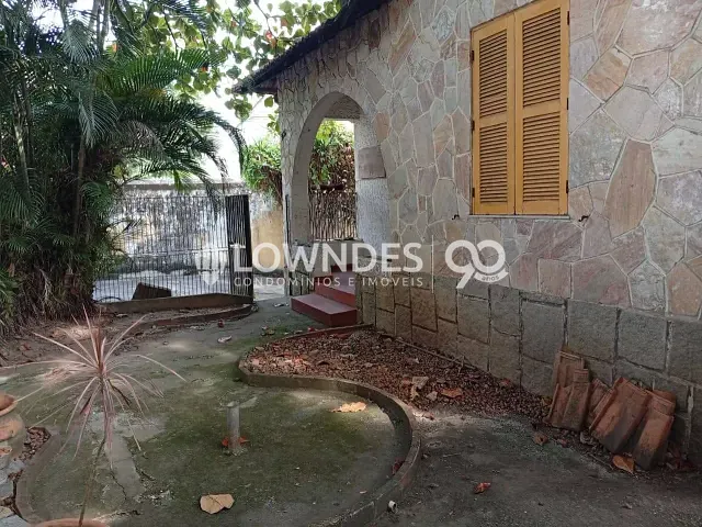 Casa 2 quartos e 1 banheiro, à venda, no bairro Jardim Guanabara em Rio de Janeiro