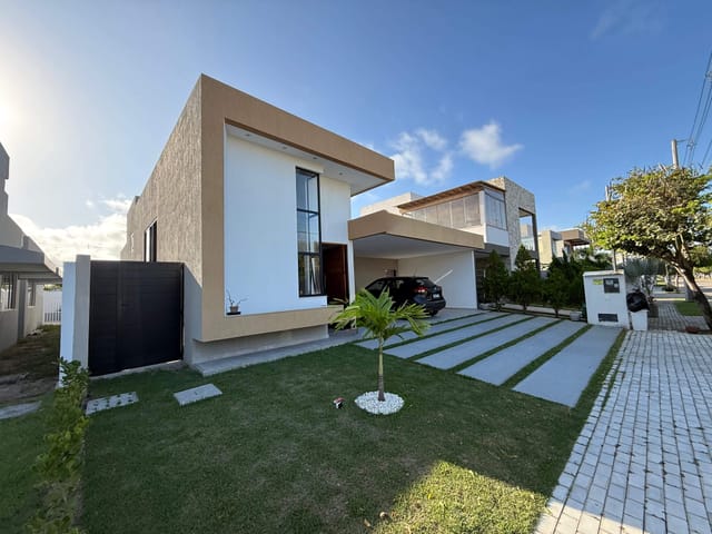 Casa com 323m² 3 quartos e 5 banheiros, à venda, no bairro Centro em Barra dos Coqueiros