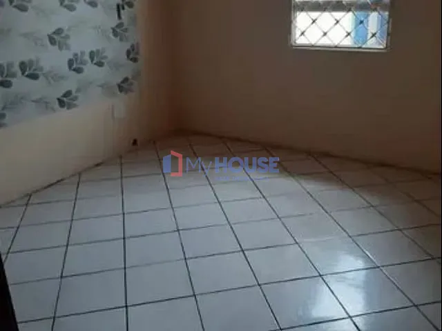 Casa 3 quartos e 2 banheiros, à venda, no bairro Hernani Sá em Ilhéus