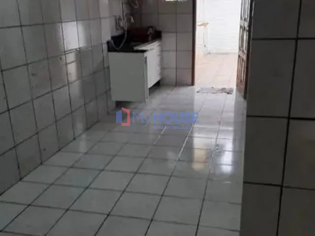 Casa 3 quartos e 2 banheiros, à venda, no bairro Hernani Sá em Ilhéus