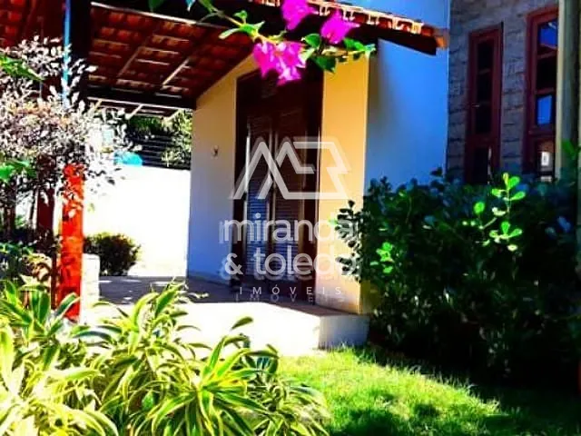 Casa com 400m² 3 quartos e 4 banheiros, à venda, no bairro Santo Antônio em Cachoeiro De Itapemirim
