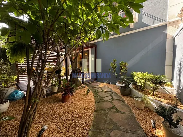 Casa com 221m² 7 quartos e 5 banheiros, à venda, no bairro Barra da Tijuca em Rio de Janeiro