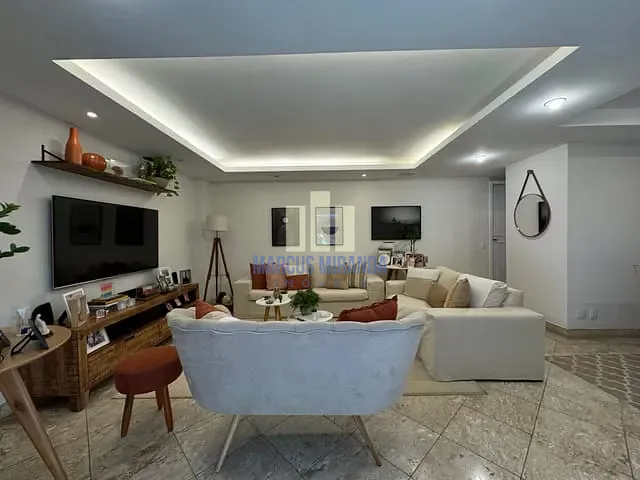 Casa com 221m² 7 quartos e 5 banheiros, à venda, no bairro Barra da Tijuca em Rio de Janeiro