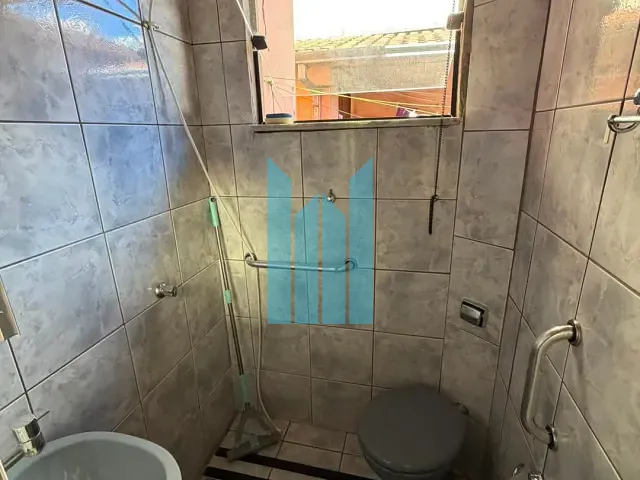 Casa 3 quartos e 2 banheiros, à venda, no bairro Monte Verde em Poços de Caldas