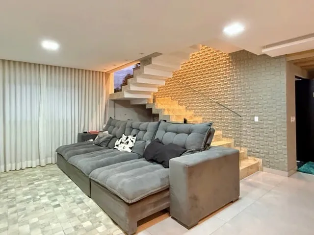 Casa com 220m² 3 quartos e 4 banheiros, à venda, no bairro Royal Maison Residence e Resort em Londrina