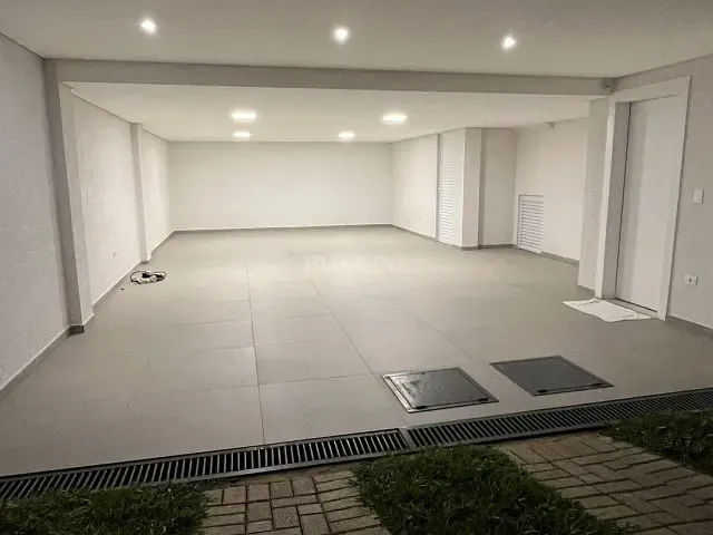 Casa 3 quartos e 3 banheiros, à venda, no bairro Santa Cândida em Curitiba