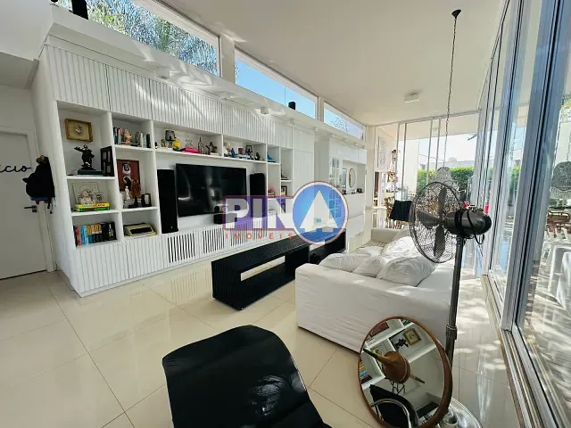 Casa com 440m² 4 quartos e 6 banheiros, à venda, no bairro Jardins Verona em Goiânia