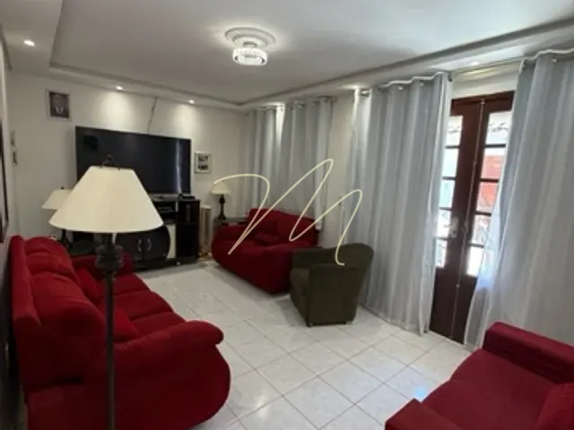 Casa 4 quartos e 3 banheiros, à venda, no bairro Hernani Sá em Ilhéus