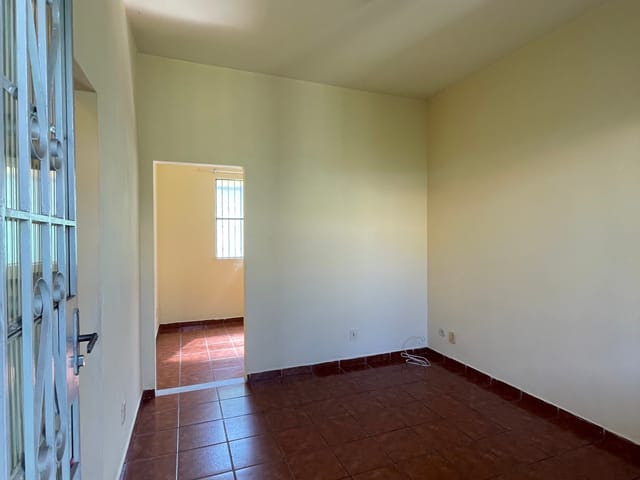 Casa 2 quartos e 1 banheiro, para alugar, no bairro Campo Grande em Rio de Janeiro