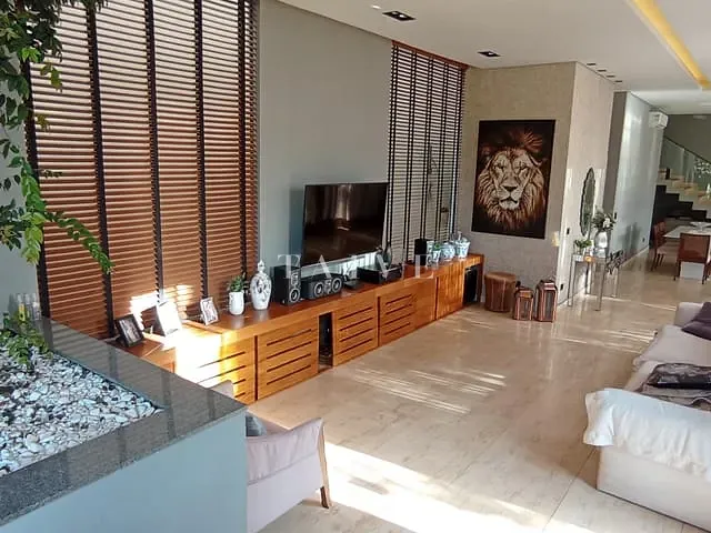 Casa com 341m² 3 quartos e 5 banheiros, à venda, no bairro Esperança em Londrina