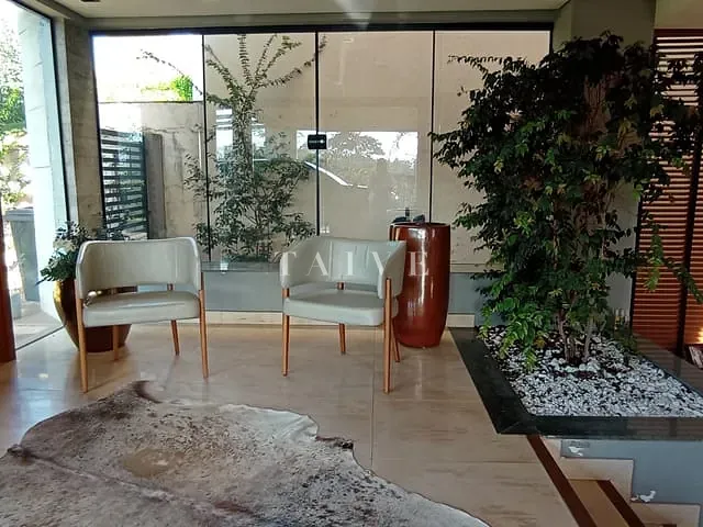 Casa com 341m² 3 quartos e 5 banheiros, à venda, no bairro Esperança em Londrina