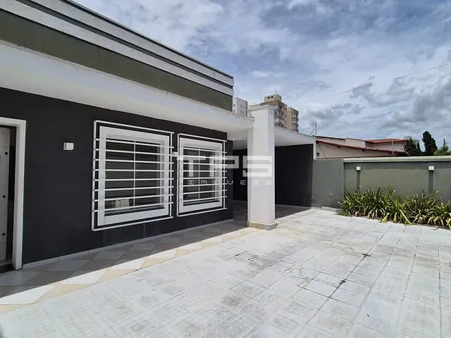 Casa para alugar, no bairro Vila Paraíba em Guaratinguetá