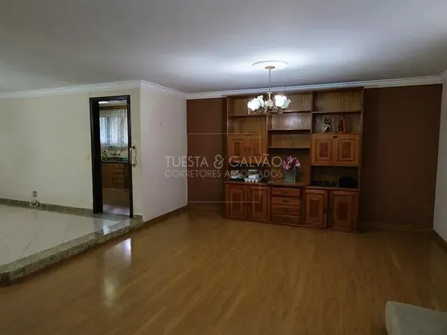 Casa com 195m² 3 quartos e 3 banheiros, à venda, no bairro Orleans em Curitiba