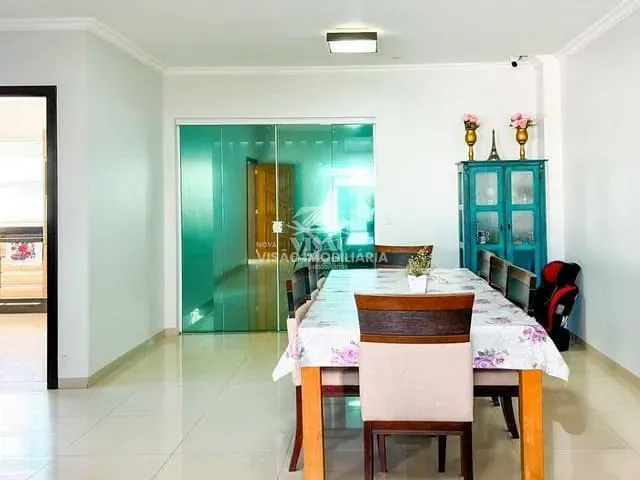 Casa com 266m² 2 quartos e 2 banheiros, à venda, no bairro Jardim Maringá em Sinop