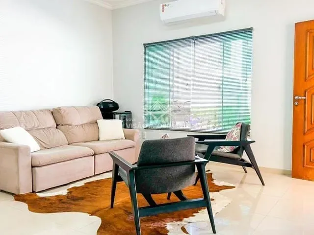 Casa com 266m² 2 quartos e 2 banheiros, à venda, no bairro Jardim Maringá em Sinop