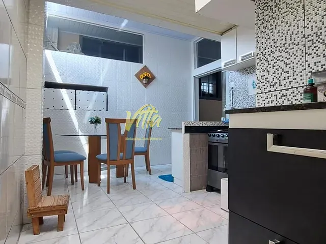 Casa 6 quartos e 5 banheiros, à venda, no bairro Costeira em Araucária