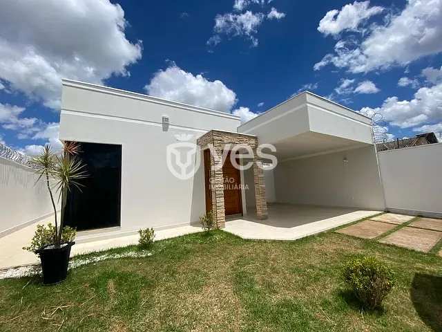 Casa com 360m² 3 quartos e 3 banheiros, à venda, no bairro Jardim Europa em Araxá