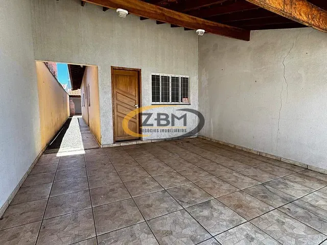 Casa com 180m² 2 quartos e 3 banheiros, à venda, no bairro Residencial Verona em Londrina