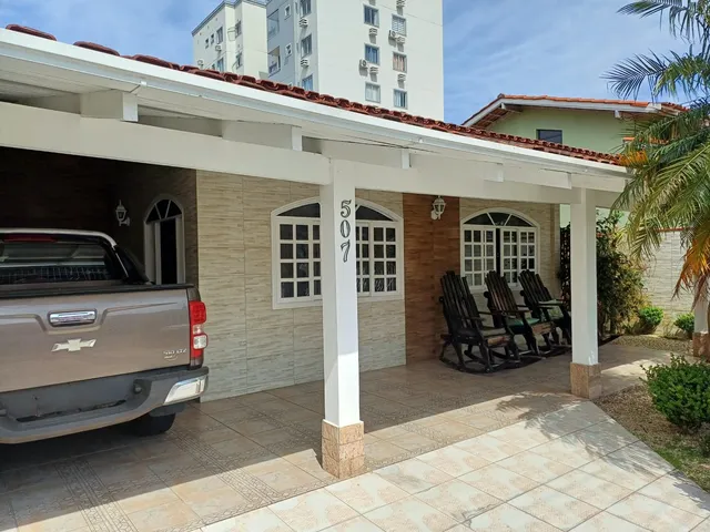 Casa 3 quartos e 3 banheiros, à venda, no bairro Cordeiros em Itajaí