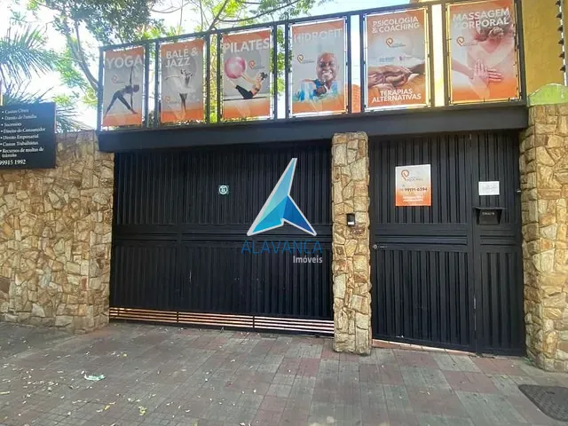 Casa com 417m², para alugar, no bairro Centro em Governador Valadares