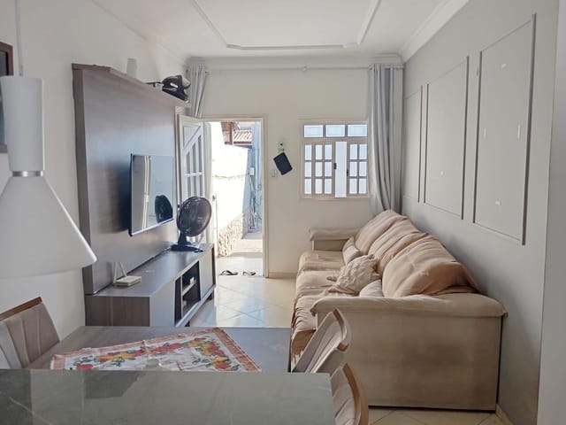 Casa 2 quartos e 1 banheiro, à venda, no bairro Parque João Maria em Campos dos Goytacazes