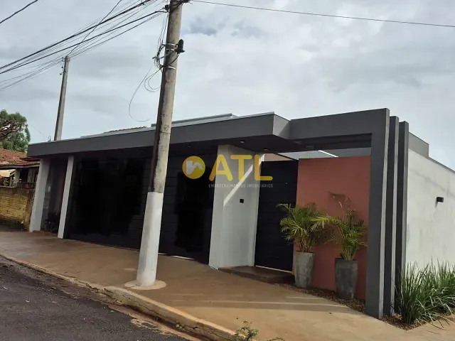 Casa 2 quartos e 2 banheiros, à venda, no bairro Vila São José em Ourinhos