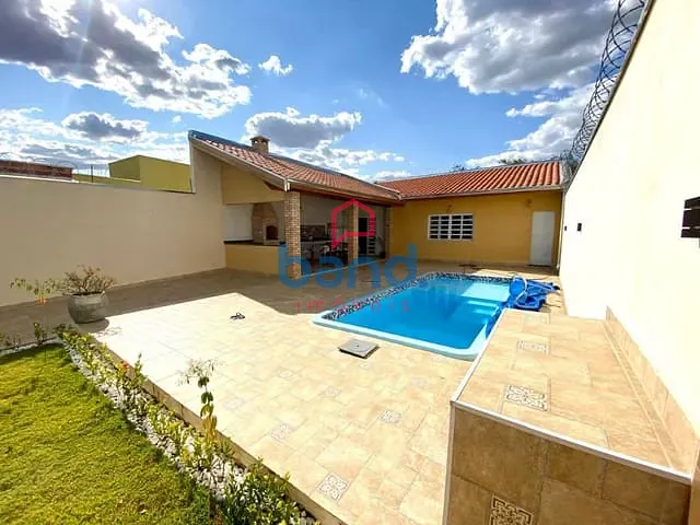 Casa com 225m² 1 quarto e 2 banheiros, à venda, no bairro Cambuí em Porto Feliz