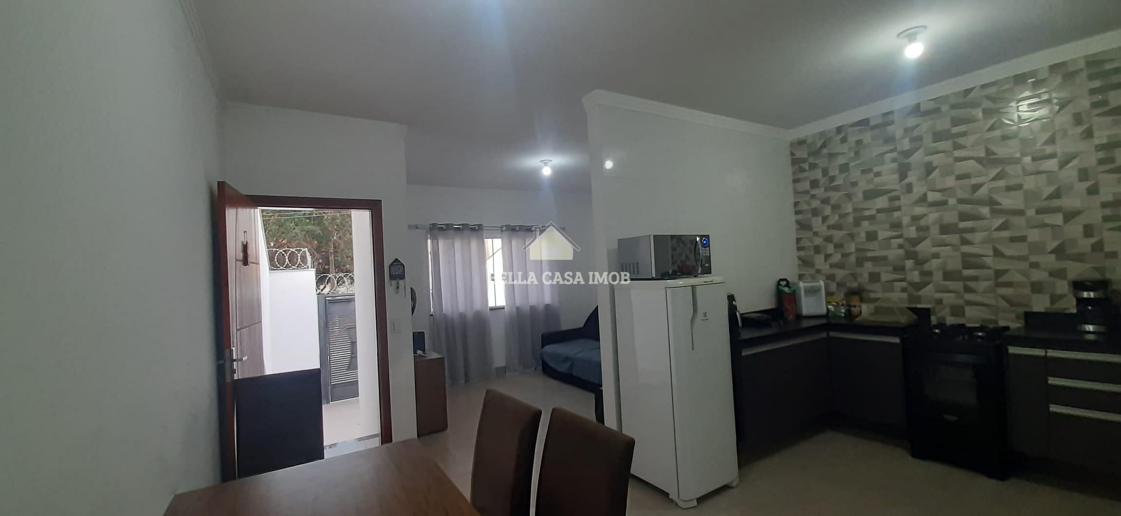Casa à venda com 2 quartos, 94m² - Foto 6