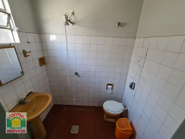 Casa com 492m² 3 quartos e 2 banheiros, à venda, no bairro Batista em Anápolis