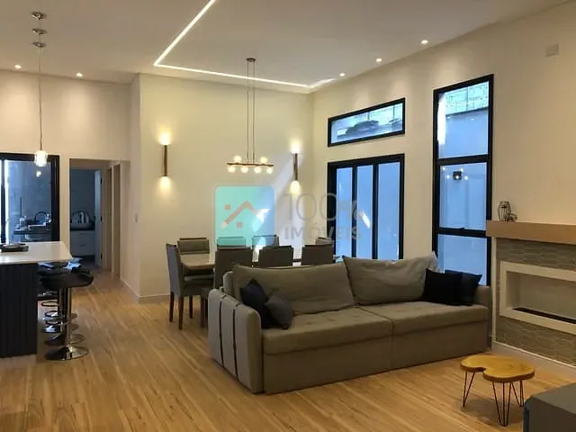 Casa com 300m² 3 quartos e 2 banheiros, à venda, no bairro Residencial Colinas em Caçapava