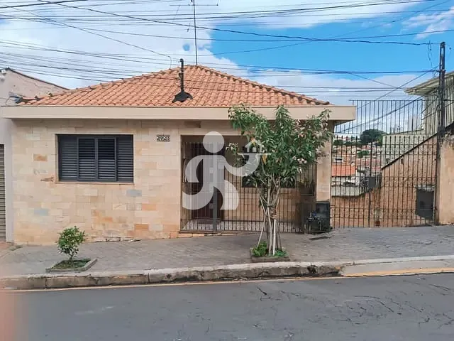 Casa com 330m² 6 quartos e 4 banheiros, à venda, no bairro Paulista em Piracicaba