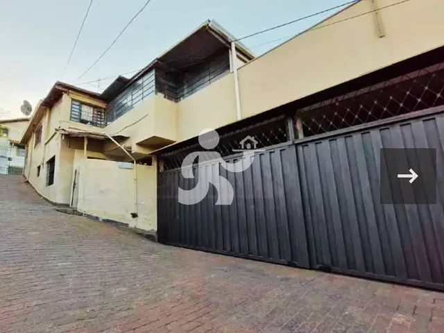 Casa com 330m² 6 quartos e 4 banheiros, à venda, no bairro Paulista em Piracicaba