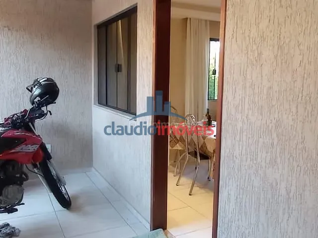 Casa 3 quartos e 1 banheiro, à venda, no bairro Loteamento São Vicente em Barra Mansa