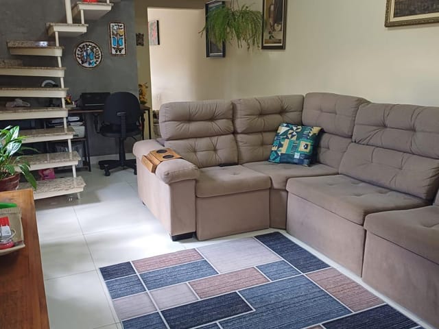 Casa 3 quartos e 2 banheiros, à venda, no bairro Vila Oliveira em Mogi das Cruzes