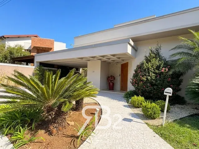 Casa com 800m² 4 quartos e 6 banheiros, à venda, no bairro Vista Alegre em Vinhedo