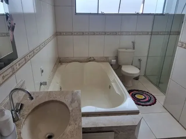 Casa 4 quartos e 5 banheiros, à venda, no bairro Setor Habitacional Vicente Pires em Brasília