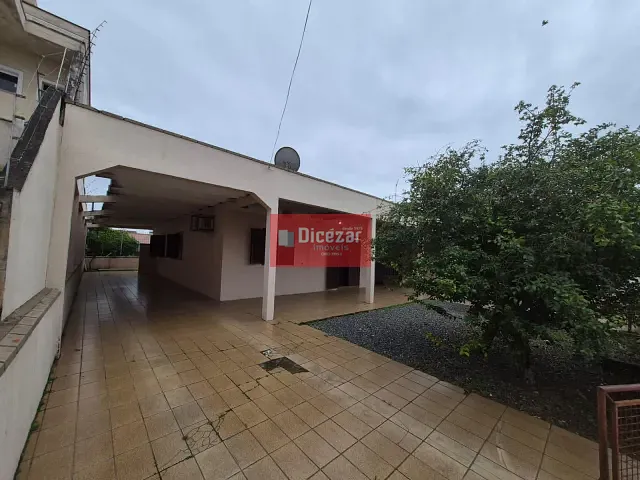 Casa 3 quartos e 2 banheiros, à venda, no bairro CENTRO em Penha