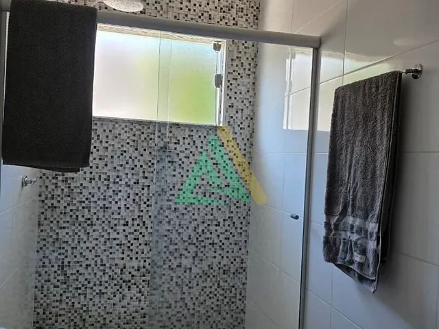 Casa com 300m² 3 quartos e 1 banheiro, à venda, no bairro Jardim Maria Antonieta em Mogi Mirim