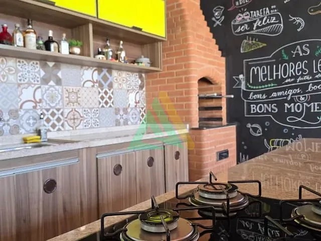 Casa com 300m² 3 quartos e 1 banheiro, à venda, no bairro Jardim Maria Antonieta em Mogi Mirim
