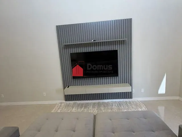 Casa com 175m² 3 quartos e 2 banheiros, para alugar, no bairro Bosque da Imperatriz em Pindamonhangaba