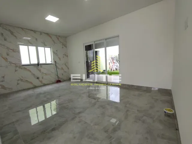 Casa com 280m² 3 quartos e 3 banheiros, à venda, no bairro Santa Clara II em Sorriso
