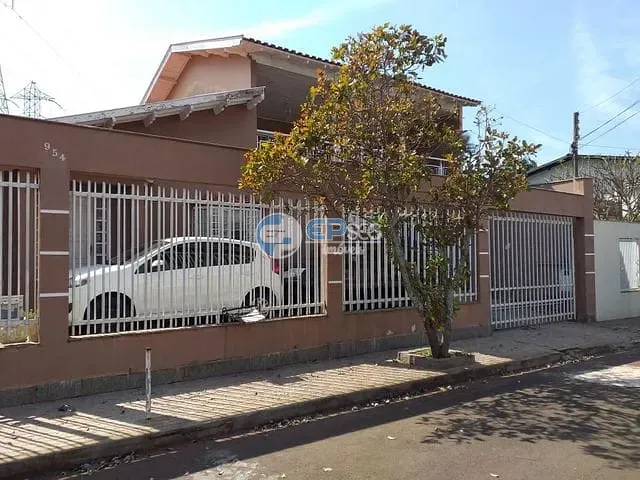 Casa com 520m² 5 quartos e 2 banheiros, à venda, no bairro Caravelle em Londrina